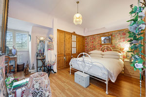 Photo 12- click for photo gallery